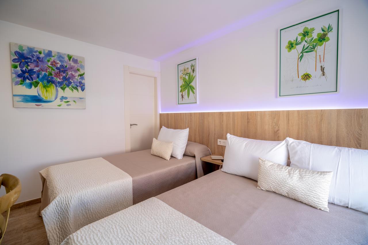 Hotel Petit Malaga Congress Esterno foto